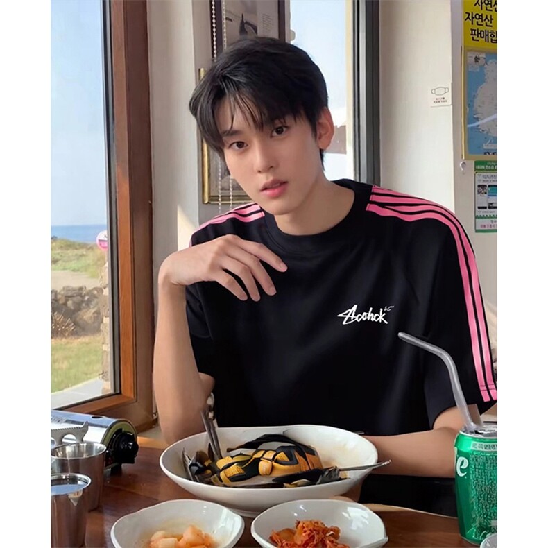 抖音得物品质二开240克宽松纯棉美式潮牌印花三条杠中性风短袖T恤，男装T恤，电商A486