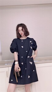 韩版刺绣重工艺连衣裙ＭL,女装连衣裙,可纳奇