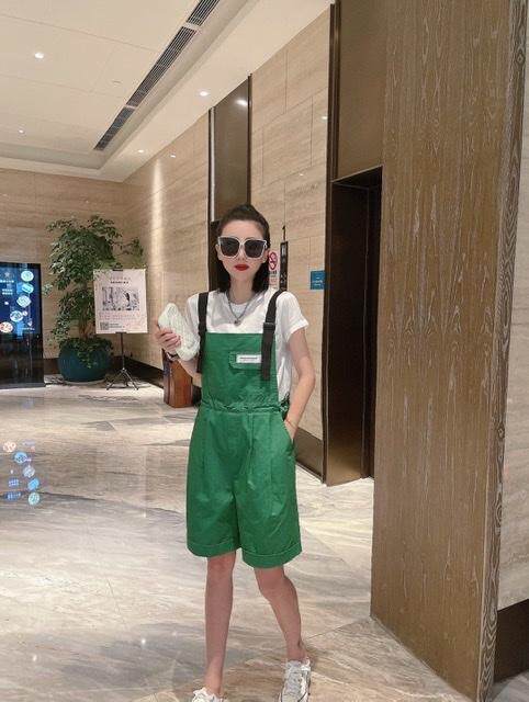 新款两件套短裤，女装，轩轩·魅丽依族