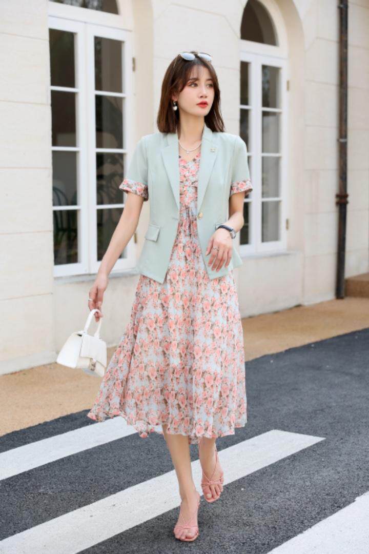 时尚连衣裙，女装连衣裙，名 鸿