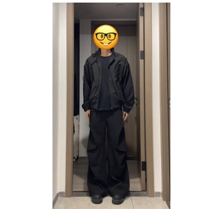 美式夹克外套休闲宽松高级男女春秋冲锋衣纯色简约百搭飞行员夹克图片