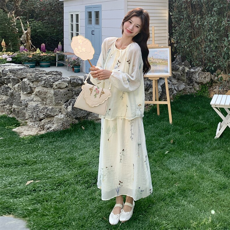 新中式国风套装裙女2025春季新款度假风休闲刺绣上衣半身裙两件套,女装套装/套裙,2C032