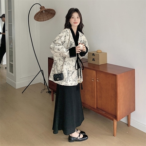 女落肩袖新中式提花直下摆短外套春秋法式长袖小众碎花春秋气质图片