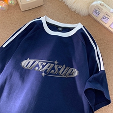 藏青色