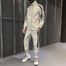 卡其色