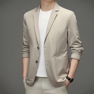2023新款西服男士春季商务休闲青果领口袋西装便服时尚外套,黑色裤子搭配白色西服图片