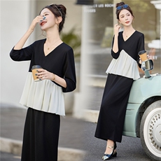 2025秋装新款时尚V领撞色拼接两件套，女装套装/套裙，曼琳思菲