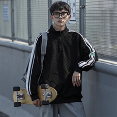 黑色