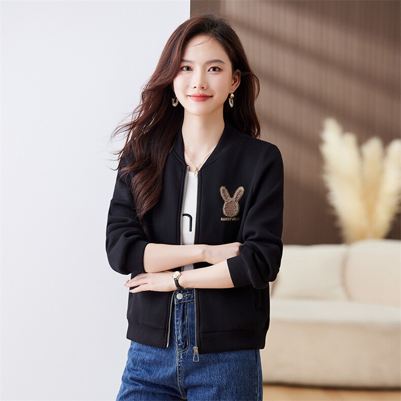 今年流行女士短款外套春秋2024新款气质修身小个子夹克棒球服上衣,女装短外套,美沁