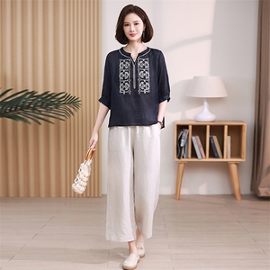 高端中老年妈妈印花苎麻套装女2024夏季新款宽松棉麻阔腿裤两件套图片