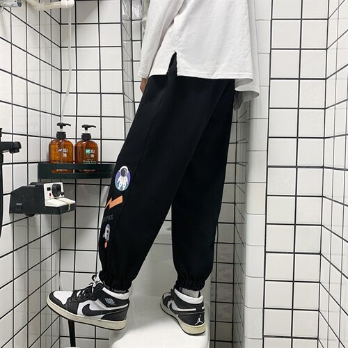 灰色