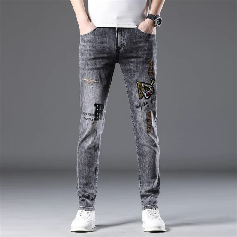 欧洲站潮牌刺绣牛仔裤男款夏季季个性潮流青年百搭修身小脚长裤子，男装牛仔裤，星座506A