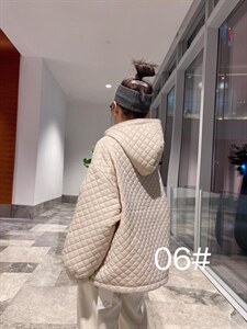2021冬季羽绒套头带帽格子上衣图片