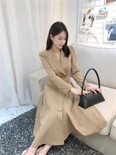 DINOBlENS/秋款上新 定制星空面料风衣裙，女装风衣，迪诺比亚