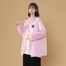粉红色