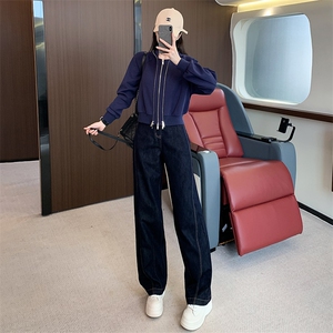 休闲时尚洋气蓝色卫衣牛仔阔腿裤套装,冬天粉卫衣怎么搭配图片图片