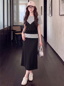 高级感时尚休闲套装女夏新款圆领蕾丝拼接上衣开叉半身长裙两件套图片