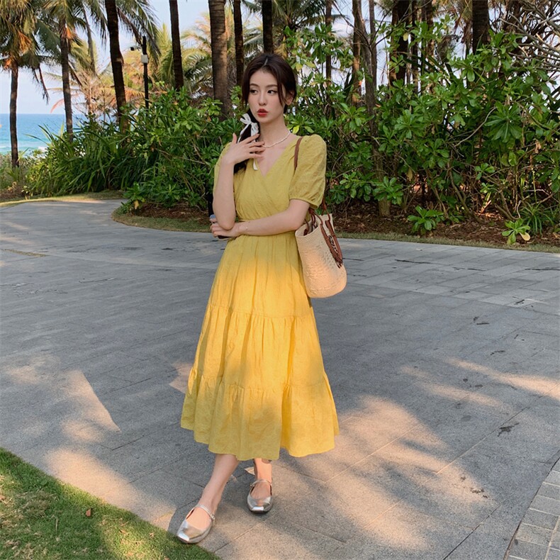 泡泡袖V领连衣裙女2025夏季新款收腰显瘦气质法式桔梗初恋长裙,女装连衣裙,天丽
