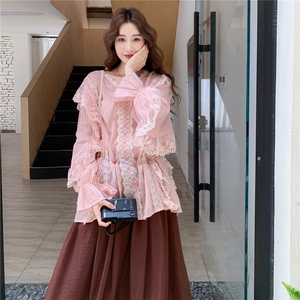 粉色蕾丝拼接衬衫套装裙女2025秋新款法式甜美温柔风半身裙两件套图片