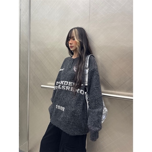 美式复古小众纽扣字母毛衣男女秋冬情侣vintage学院针织衫图片