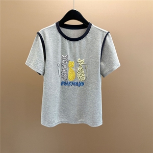韩版休闲时尚套装女夏款个性简约圆领印花刺绣上衣阔腿短裤两件套图片