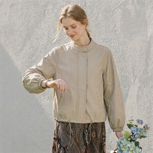 【春季女装新款】大量现货时尚休闲宽松立领短款皮衣外套，女装皮衣，缘衣格