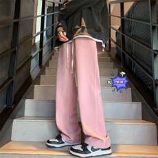 粉红色