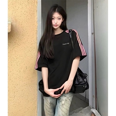 抖音得物品质二开240克宽松纯棉美式潮牌印花三条杠中性风短袖T恤，男装T恤，电商A486
