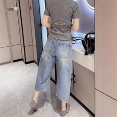 蓝色
