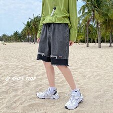 黑色