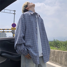 深蓝色