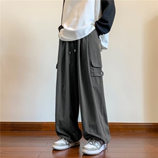 灰色