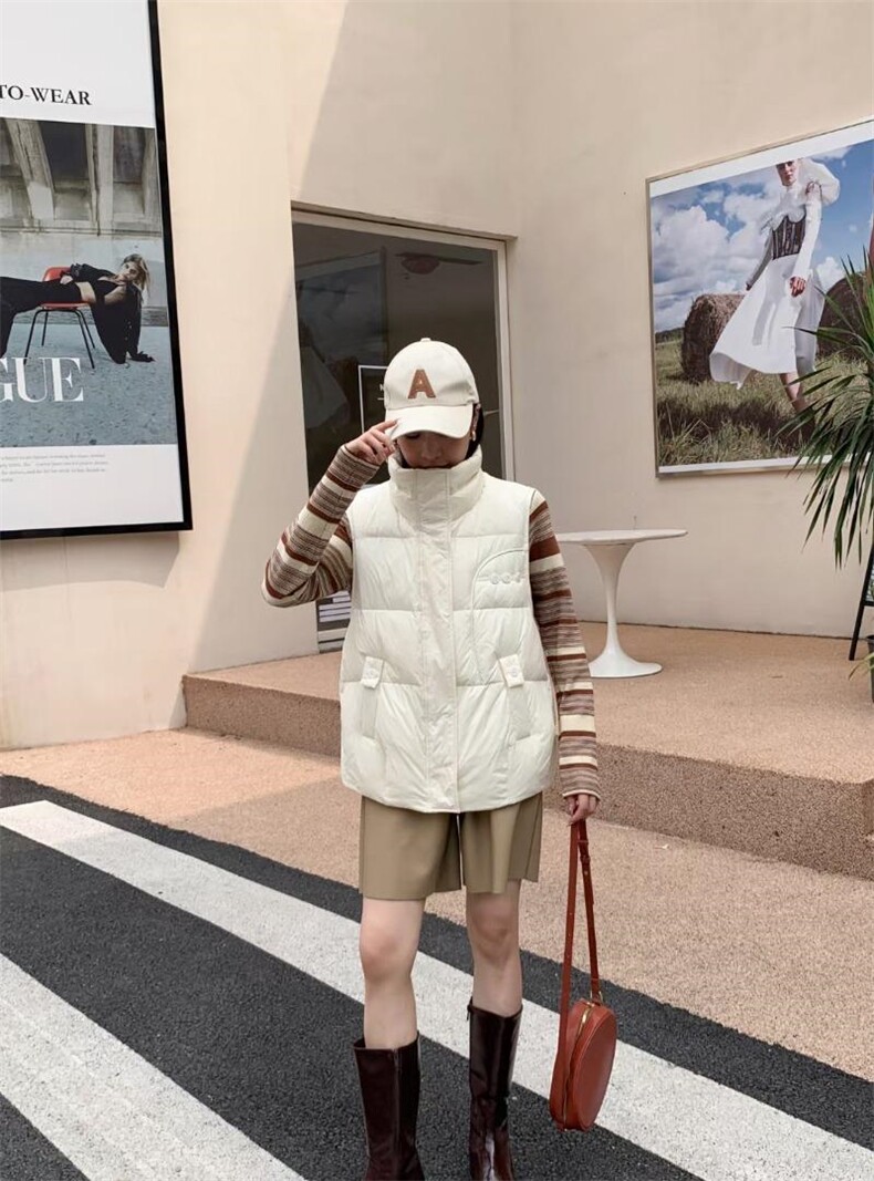 羽绒马甲女2022秋冬新款加厚保暖连帽马夹外穿坎肩，女装马甲，川哲