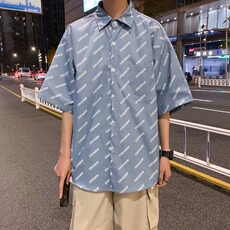蓝色