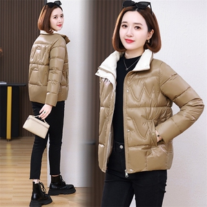 小个子短款保暖羽绒服女2023冬季新款简约百搭轻薄白鸭绒立领外套图片