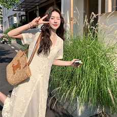 米白色吊带连衣裙套装女2025夏季新款法式气质蕾丝罩衫长裙两件套，女装套装/套裙，2C269