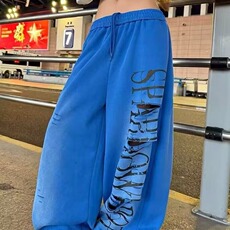 蓝色