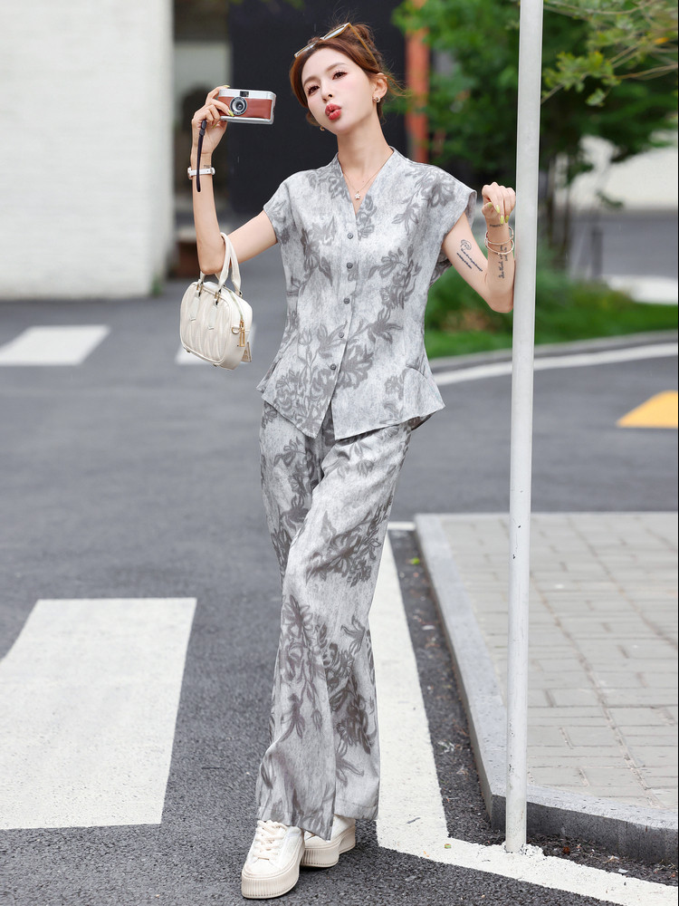 时尚印花套装女2025夏季爆款小个子气质名媛减龄显瘦休闲两件套潮,女装套装/套裙,梦依杭