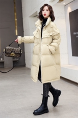 2024年冬季90%白鸭绒立体花朵装饰中长款加厚时尚潮流羽绒服，女装羽绒服，韩蜜菓