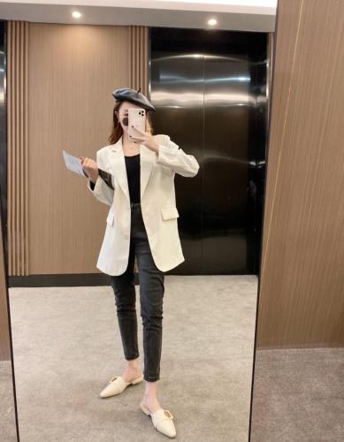 白色西装外套女2021春新款高级感炸街网红薄款设计感小众西服,女装西装,香丽迪1