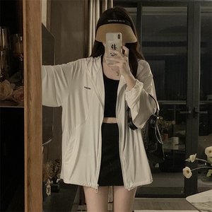 2025年夏季防紫外线设计感白色薄款学院风防晒服 E741-65图片