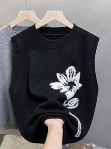 黑色叠穿针织马甲女宽松花朵刺绣设计感外搭春秋新款坎肩背心图片