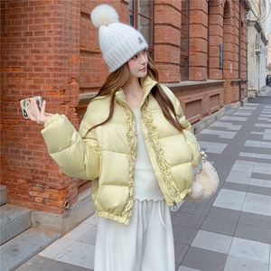 绿色木耳边年轻款羽绒服短款8360P295K428图片