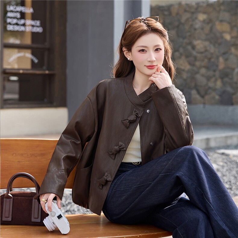 韩风糖果按扣皮衣外套女2026新款春气质小立领PU夹克上衣女外套，女装皮衣，冬木谷雨