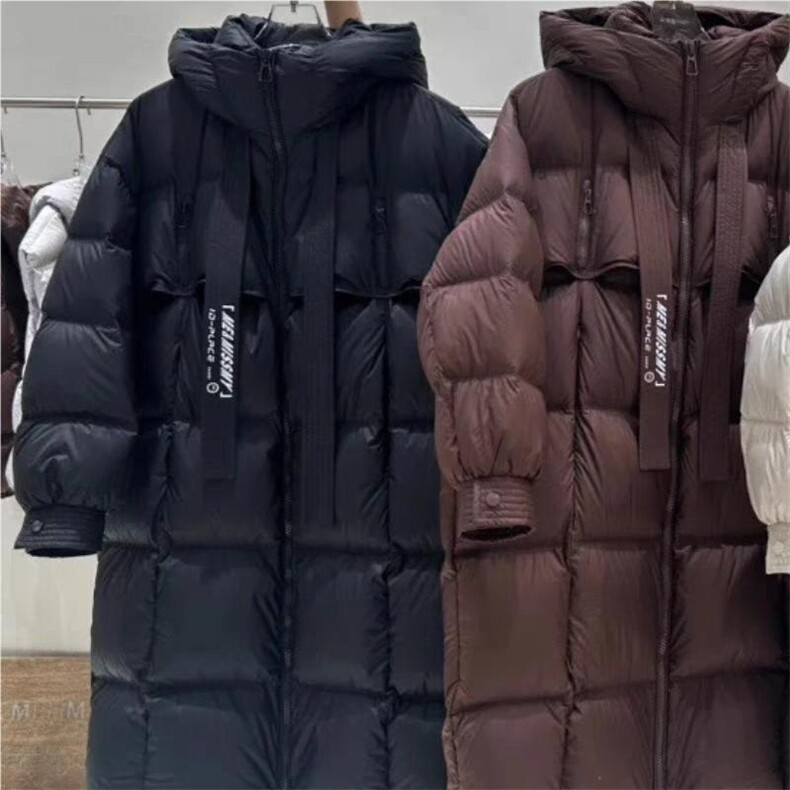 2024年秋冬季新款保暖鹅绒加厚长款过膝面包服韩版宽松羽绒服，女装羽绒服，牛米欧羽绒服工厂店