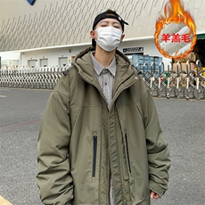 军绿色