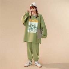 绿色裤子