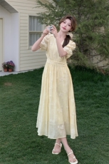 高级感法式V领泡泡袖气质长裙女收腰2025夏季温柔风刺绣茶歇裙子，女装连衣裙，浙宝208A