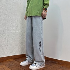 浅蓝色