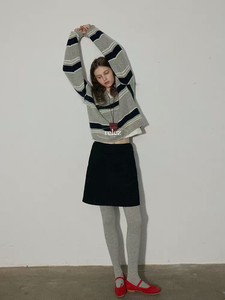 2025年秋季女士针拼色剪刀领，女装针织衫/毛衣，百纯羊绒